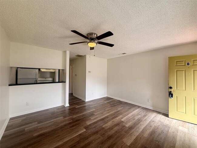 Foto del edificio - 2607 Ektom Dr