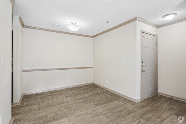 El Willow, 2 habitaciones, 1 baño - 1100 pies cuadrados - Comedor - Forest Glen