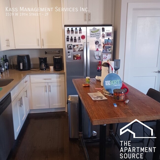 Foto del edificio - 1539 W 19th St