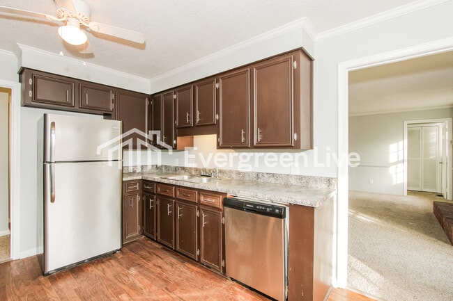 Foto del edificio - 213 Andover Cir