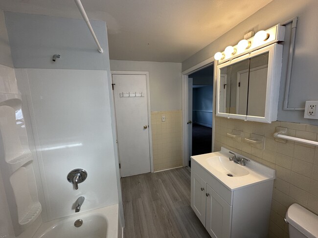 Bathroom - 11 S Hollow Dr