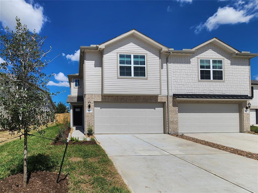 18822 Glenwood Dr, Katy, TX 77493 Condo for Rent in Katy, TX