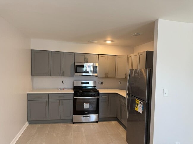 Photo - 7028 Lark Pl Apartment