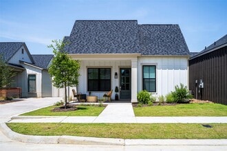 Building Photo - 15110 Gardenberry Ln