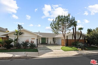 Building Photo - 5200 Los Diegos Way
