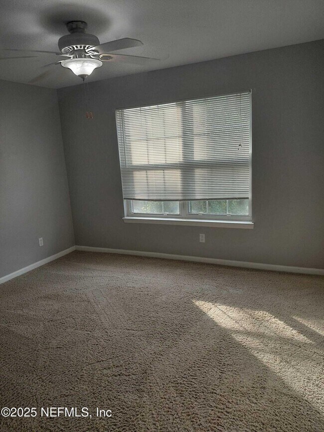 Foto del edificio - 7701 Timberlin Park Blvd