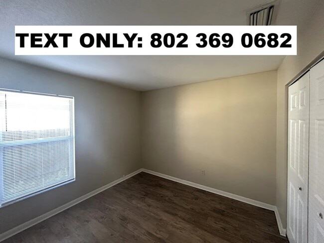 Foto del edificio - 1912 Bridgehampton Pl