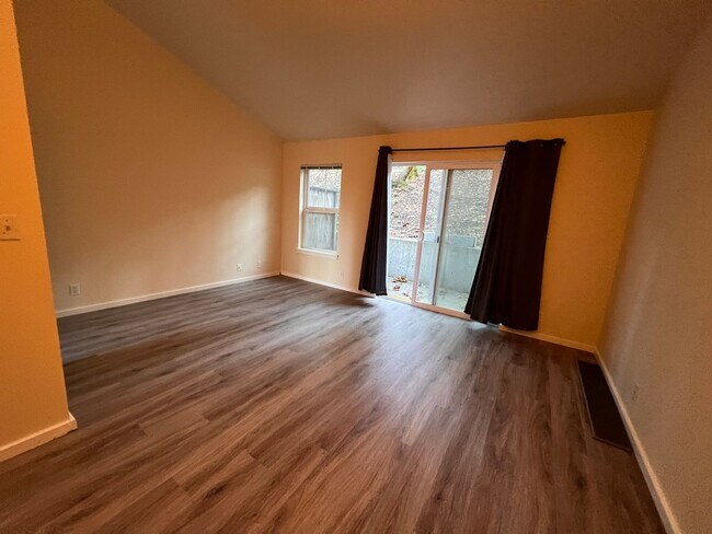 Foto del edificio - 3926 Monroe St