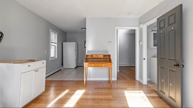 Building Photo - 751 Atwells Ave