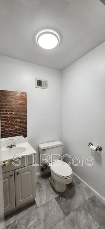 Foto del edificio - 812 Lafayette Ave