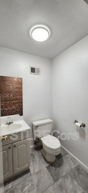 Building Photo - 812 Lafayette Ave