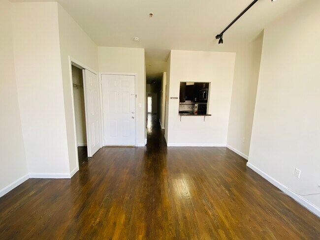 Building Photo - 397 2nd St