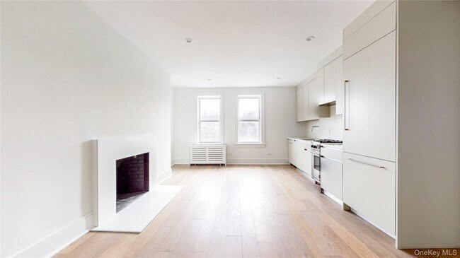 Foto del edificio - 148-09 Northern Blvd