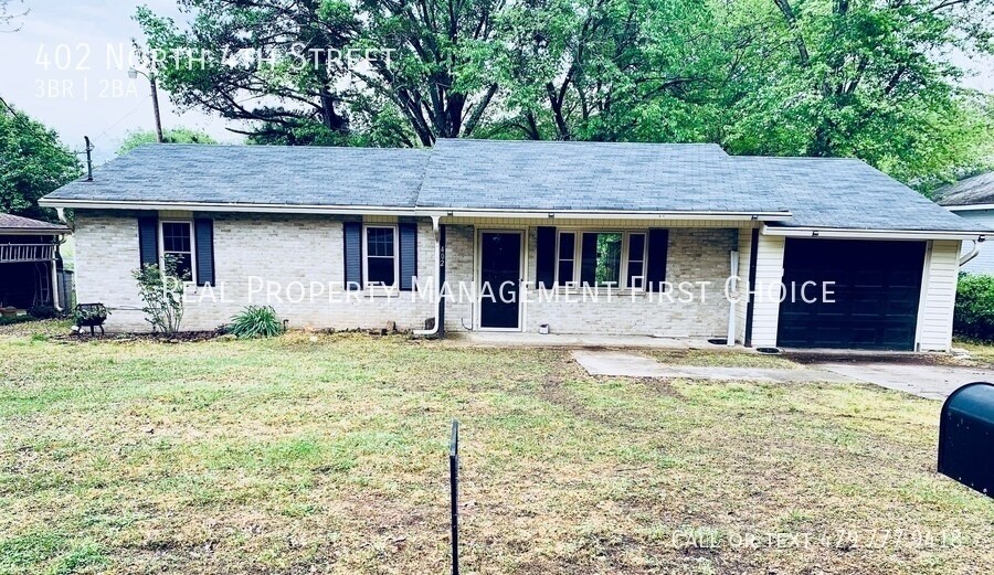 Foto principal - OCTOBER MOVE IN - Nice 3/1.5 Home in Lavaca!