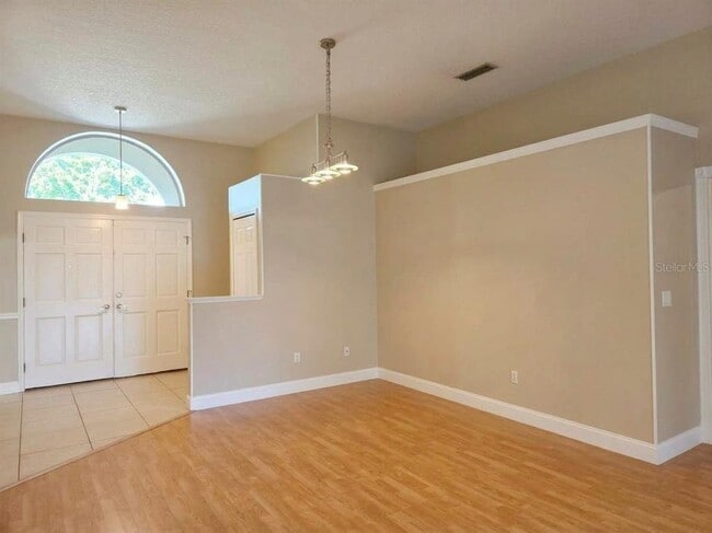 Building Photo - 9403 Larkbunting Dr