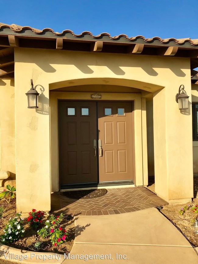 Building Photo - 2 br, 1 bath House - 3825 Flowerwood Lane
