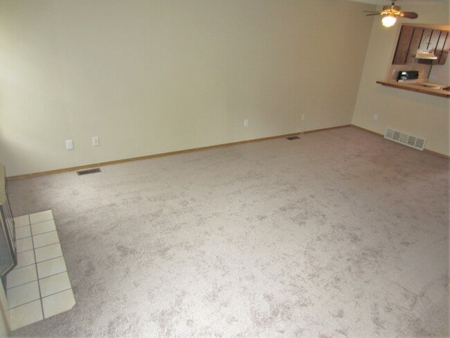 Building Photo - 2528 Blazek Loop