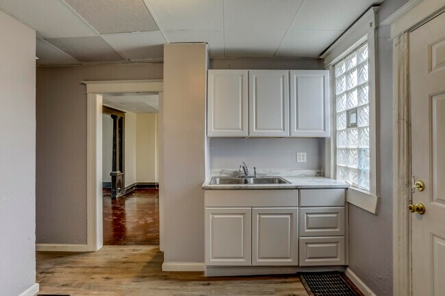 Foto del edificio - 5858 Seneca St