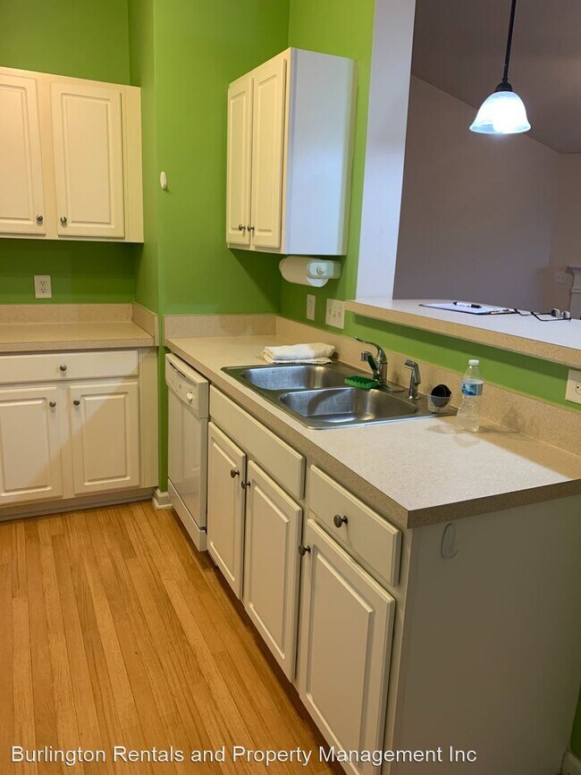 Building Photo - 3489 Forestdale Dr