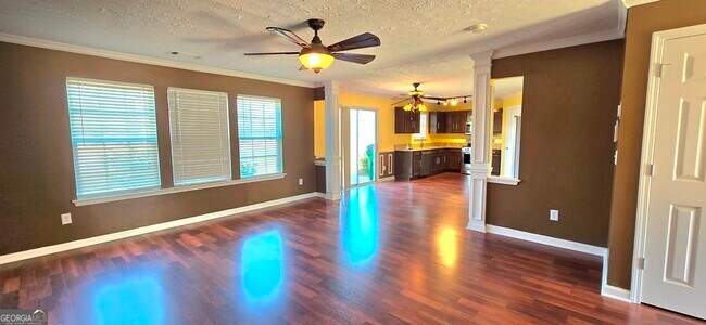 Foto del edificio - 2100 Pineview Trail