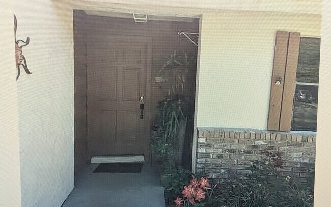 Foto del edificio - 1141 Deer Hollow Pl