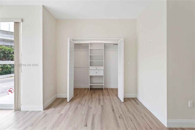Foto del edificio - 1252 NW 39th St
