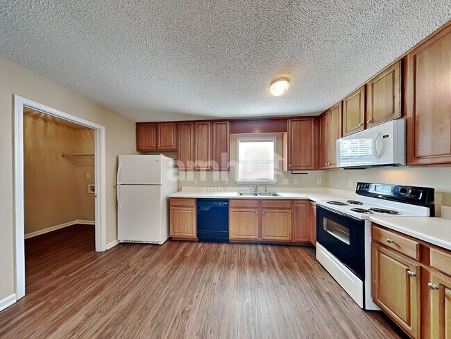 Building Photo - 8812 Love Field Ct
