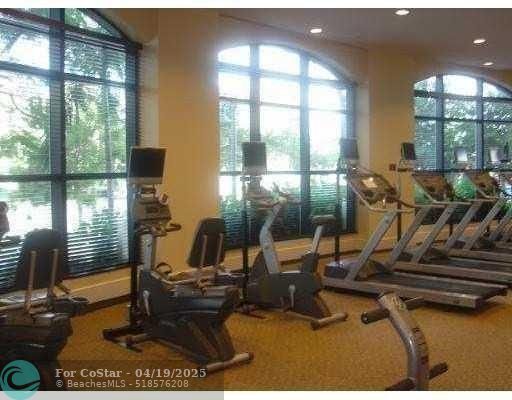 Building Photo - 610 W Las Olas Blvd