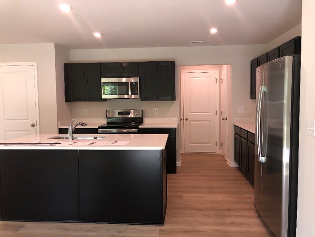 Foto del edificio - 133 Davis Grove Ln