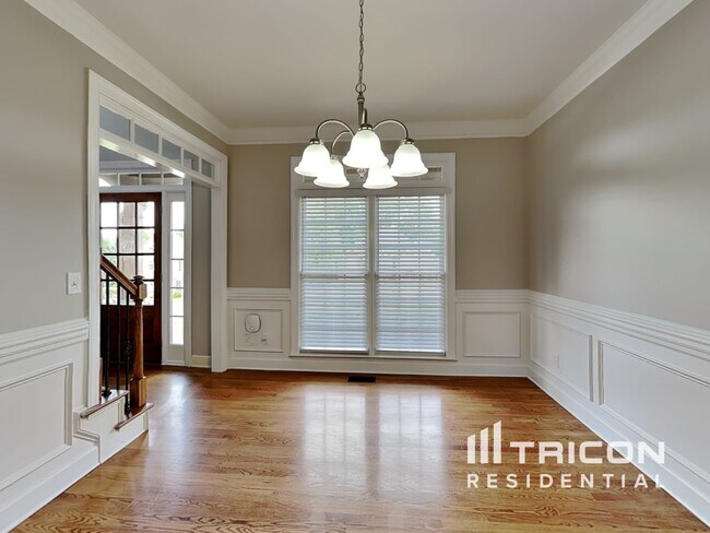 Foto del edificio - 538 Richmond Pl
