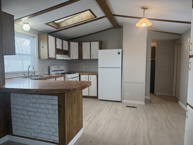 Foto del edificio - 913 Elm St