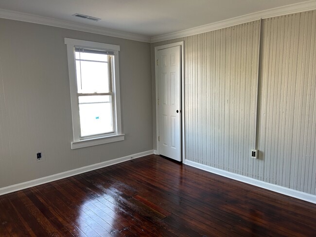 Foto del edificio - 381 National Ave