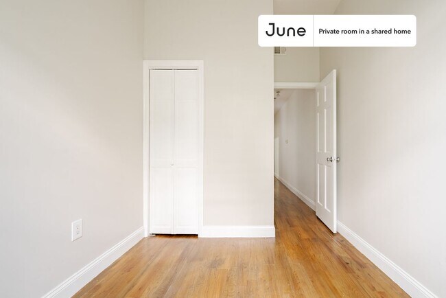 Building Photo - Room in Shared 4 bed/1 bath home in Crown Heights