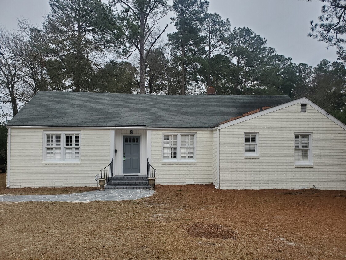 Primary Photo - 108 Warren Rd