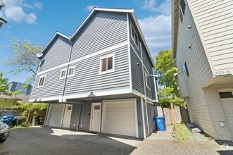 Building Photo - 934 NW 52nd St