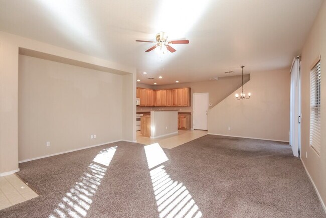 Foto del edificio - 5829 E Harmony Ave