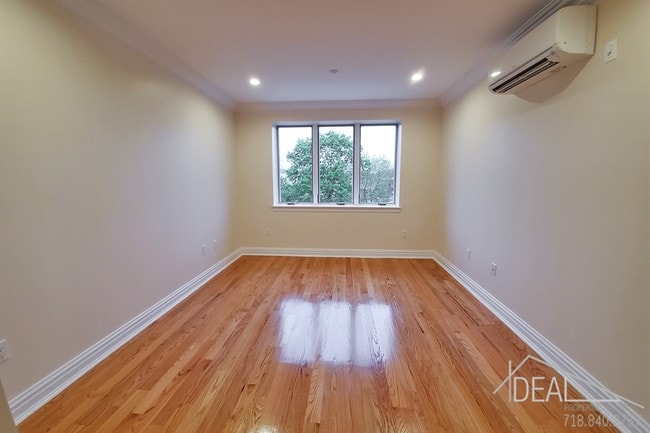 Building Photo - 564 19th Street #UNITA3R