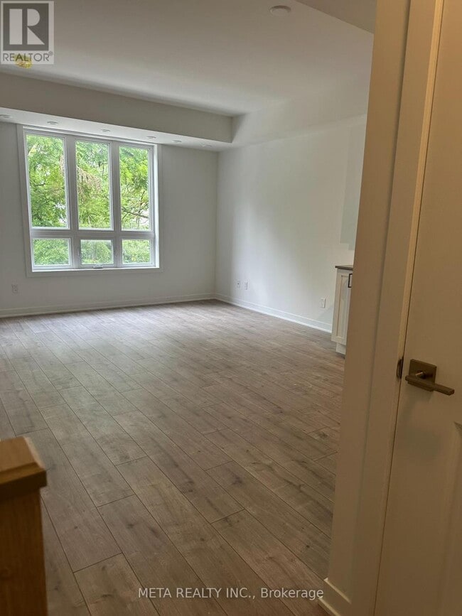 Building Photo - 11-4025 HICKORY Dr
