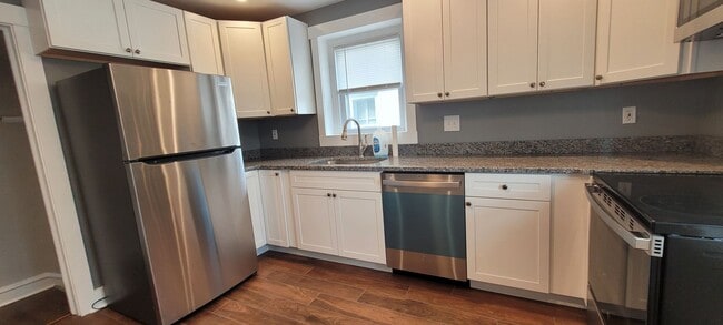 Foto del edificio - 3 bedroom 1 bathroom home in Coatesville