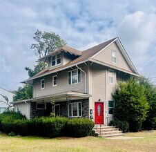 Building Photo - 42 Boulevard