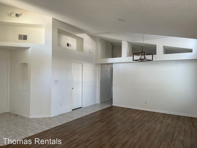 5 br, 3 bath House - 4801 Huxley Ct. - 4