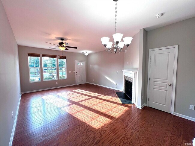 Building Photo - 846 Cupola Dr