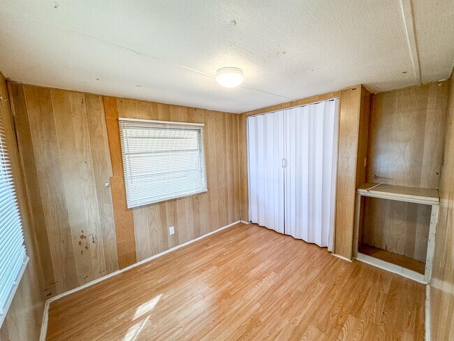 Building Photo - 2908 Banyan Ln
