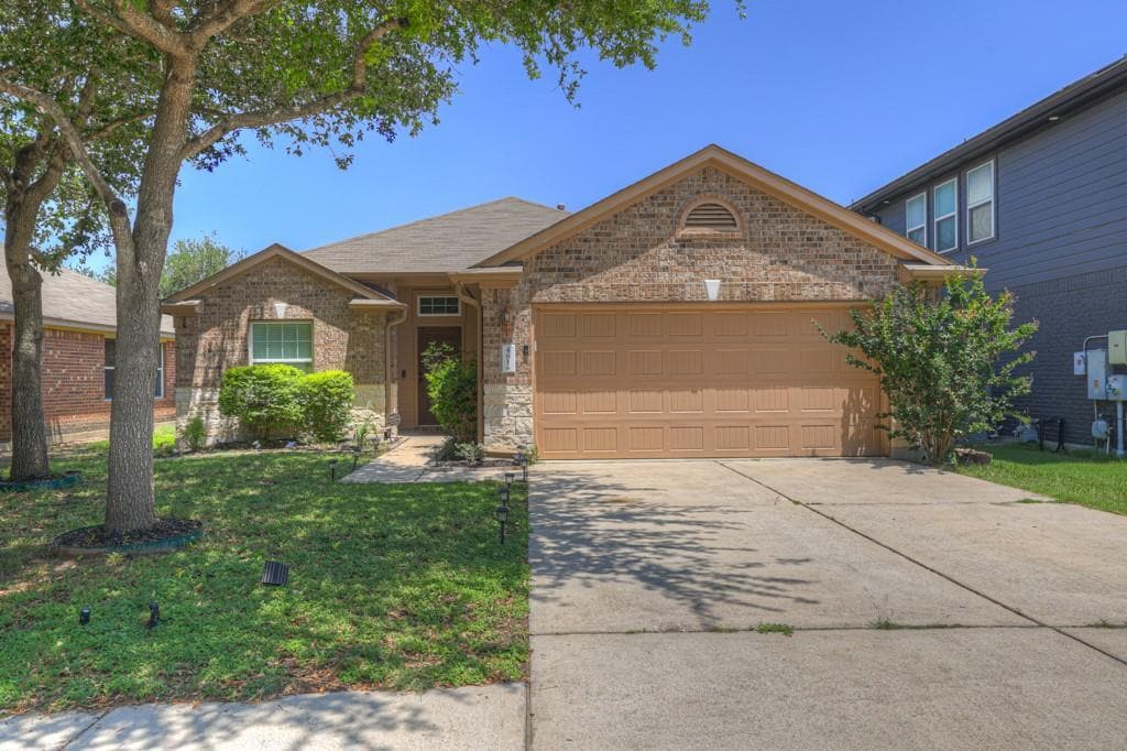Primary Photo - 481 Bayou Bend Dr