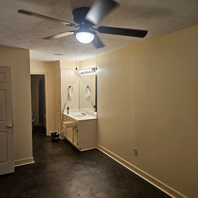 Foto del edificio - 102 Brendalwood Ln