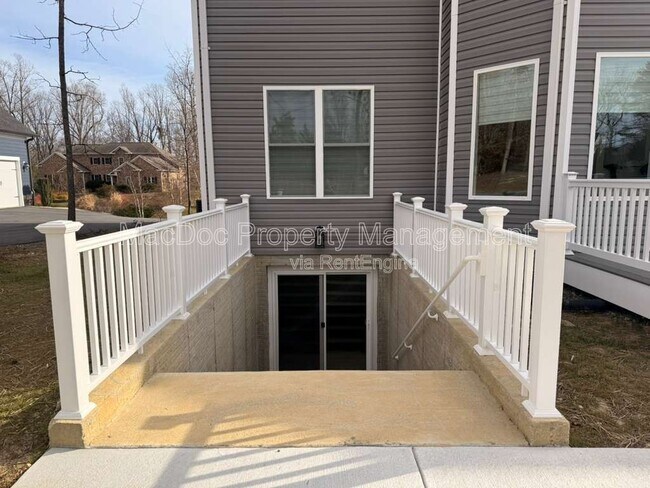 Foto del edificio - 10402 Laurel Ridge Way