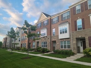 Building Photo - 2859 Hardwick Rd