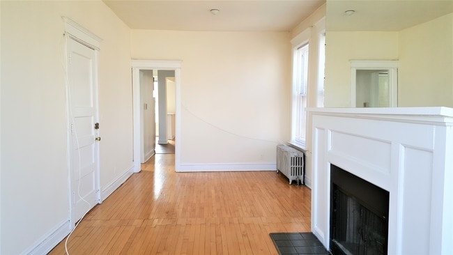 Building Photo - 3612 N Racine Ave