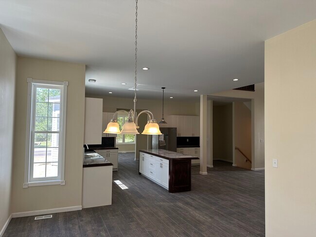 Building Photo - 1209 Kiefer Creek Rd