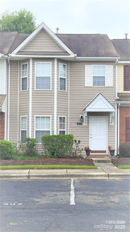 Building Photo - 411 Caddy St